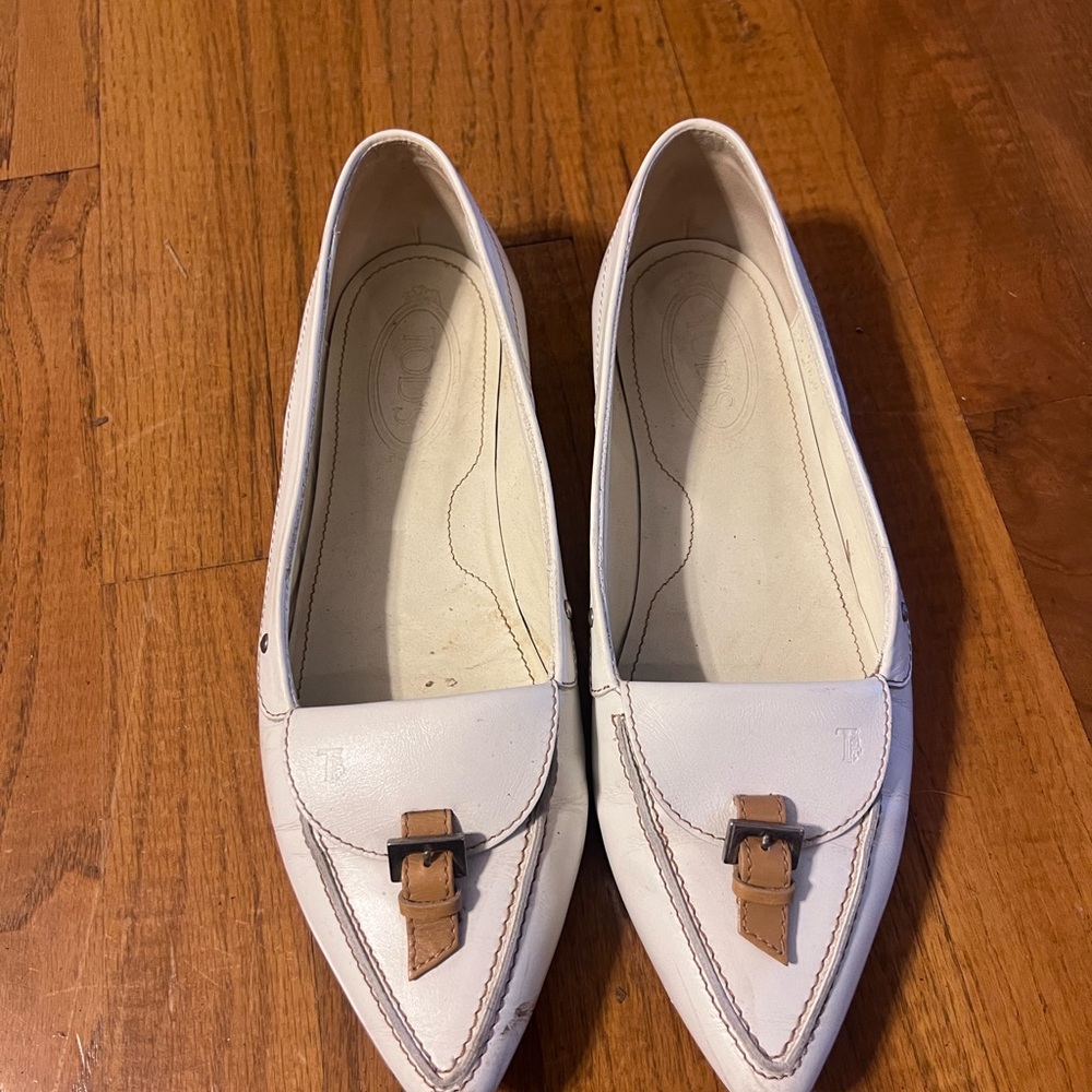 Tod's White and Tan Leather Loafers